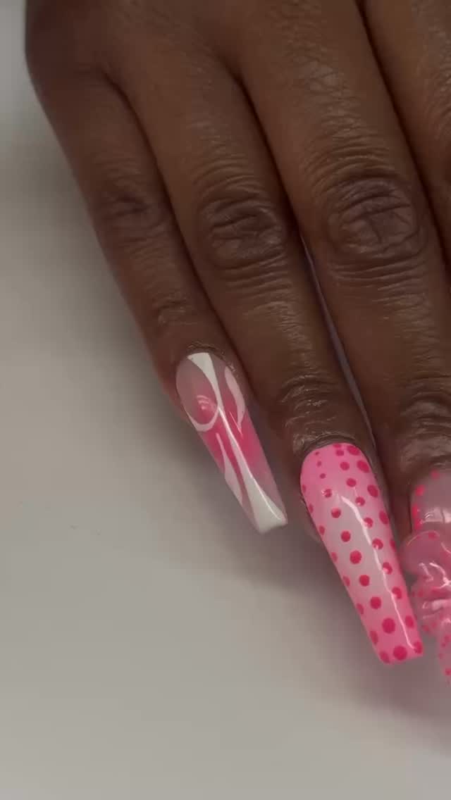 P I N K 🌸
Service: Gel-x + Level 3 Nail Art
Technician: Amirah
#brownsugarnailspa #phillynails #nailinspiration #phillynailsalon #nailart