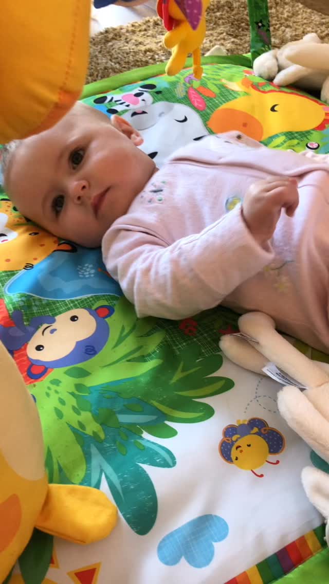 “Sleep training means leaving your baby to cry it out…”
This is probably the thing I hear most often from parents who are nervous about reaching out for sleep support 🤍
But here’s the truth.. Sleep training doesn’t have to mean shutting the door and leaving your little one to cry alone. There are so many gentle, responsive ways to support your baby’s sleep while still being right there for them.
Will there be tears? Sometimes, yes, because change can feel frustrating for little ones. But there’s a big difference between supporting your little one through those changes and leaving them to cope on their own.
I’ll never ask you to ignore your baby or leave them to cry it out. Instead, I help you:
✨ Understand what your baby needs
✨ Make gentle adjustments to their routine and environment
✨ Follow a consistent plan so you know exactly what to do
Every plan I create is completely bespoke, because your baby isn’t like everyone else’s
If you’ve been putting off getting help because of the “cry it out” fear, please know there are other ways. I’d love to chat 💫
Book your free discovery call - link in bio
#infantsleepconsultant #infantsleepcoach #babysleephelp #babysleepcoach