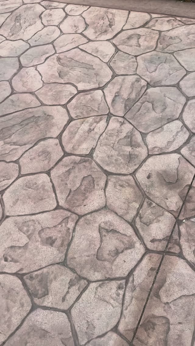 #pressurewashing #roofcleaning #softwashing #tnacleans #tnawedontplay call today for a free estimate 3053189961 www.tnacleans.com