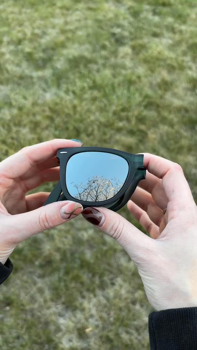 Whether you’re going on a hike, enjoying a baseball game, mountain biking, or boating on the lake, SVED’s Off-Trail travel sunglasses fold up to fit PERFECTLY in your pack.
#travelsunglasses #svedofftrailglasses #foldableglasses