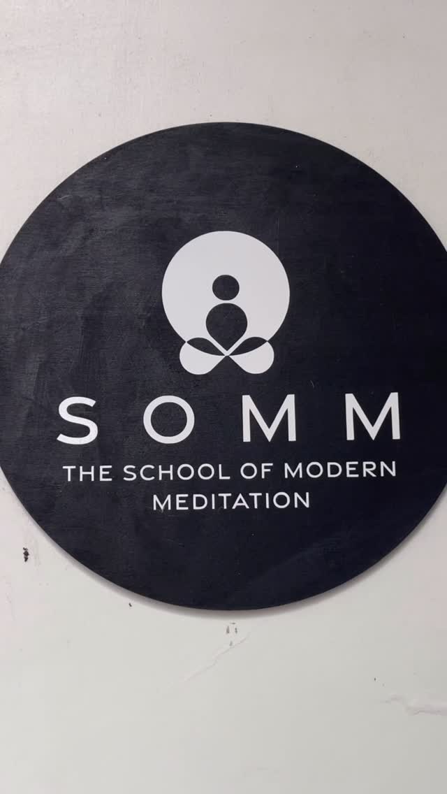 Come join Jasmine & I at @wearesomm_ for an afternoon to decompress - we are obsessed with this intimate new venue 🤍
Stick around and enjoy a non alcoholic botanical spritz from our friends at @drinkanthea 🥂
Tickets from Eventbrite + link is in my bio. It makes a perfect gift for Mothers Day 🫶
See you there 😘
#aucklandyoga #aucklandsoundbath #aucklandsoundhealing #aucklandevents #nervoussystemreset