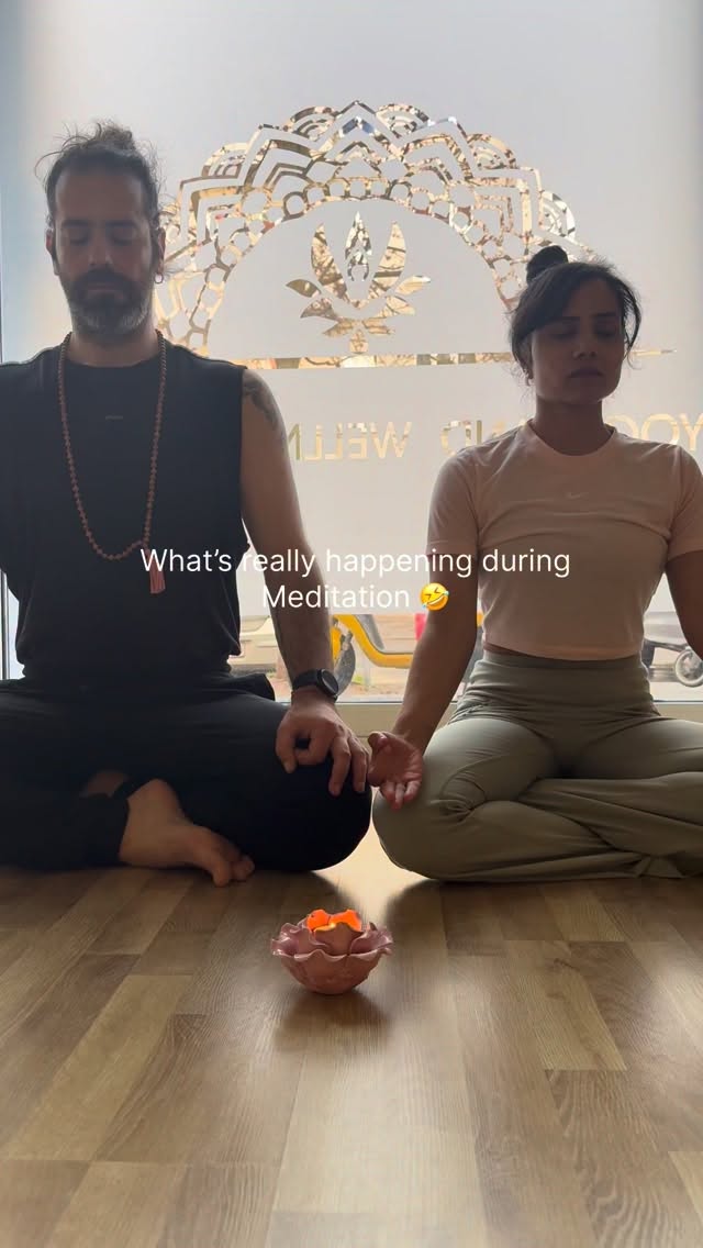 Meditation on the outside: calm, still, completely at peace
Meditation on the inside:
Did I reply to that message?
What am I eating later?
Why did I say that in 2016?
Okay focus… breathe… wait, what was I doing again?
If your mind does this too… you’re not alone 😄
Showing up anyway is the real practice 🙏
#MeditationLife #MindWandering #RelatableContent #YogaHumor #MindfulnessJourney RealLifeMeditation