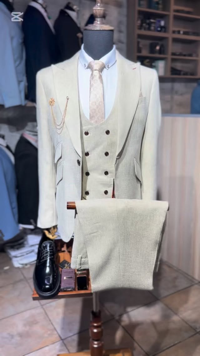 Check out this outfit only at our shop…..
* Suit - R1650
* Shirt - R650
* Tie pin - R150
* Brooch-150
* Necktie - R150
* Belt - R250
* Cologne - R500
* Shoes - R750
* Total - 4250
www.mandmformalclothing.com…. Update your wardrobe only at M&M Formal Clothing
#mandmformalclothing #creatorsearchinsight #southafrica #steezybwoi #matric2026