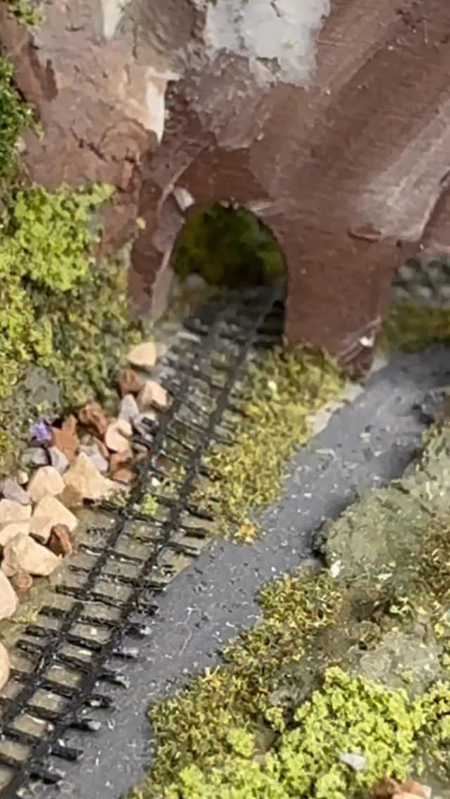 Choo Choo set up heads to auction this Sunday but you can bid now on the amazing miniatures currently listed in my eBay store. #swoon #modelrailroading #trainsplanesandautomobiles #miniatures #lionel