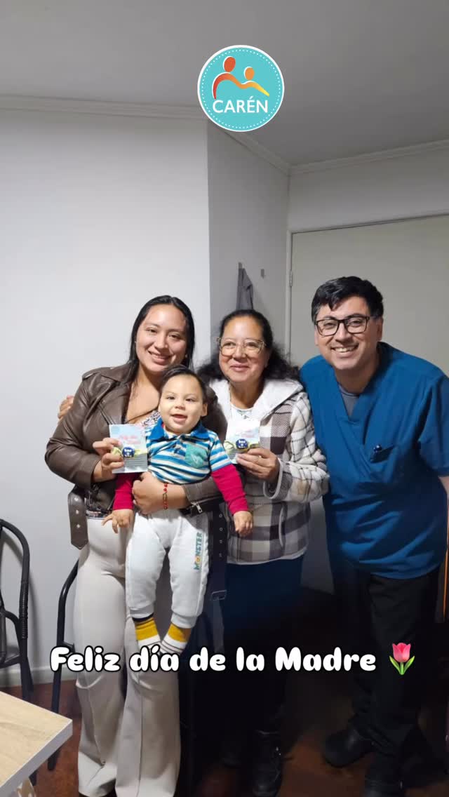 𝑭𝒆𝒍𝒊𝒛 𝒅í𝒂 𝑴𝒂𝒎á 🌷
Queridas mamás 💛
Esta semana comenzamos a celebrar a cada una de ustedes, agradeciendo profundamente ese amor, esa fuerza y ese compromiso incondicional que entregan día a día a sus hijos e hijas.
Sabemos que detrás de cada terapia hay una mamá que acompaña, contiene, organiza, espera y nunca deja de creer en los avances de sus pequeños 🌱
Por eso, queremos agradecerles con este pequeño detalle, preparado con mucho cariño, como símbolo de reconocimiento por todo lo que hacen cada día.
Gracias por confiar en nosotros y permitirnos acompañarlos en este camino 🤍
¡Les deseamos un muy feliz Día de la Madre!
Con cariño,
Equipo CAREN