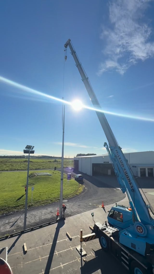 Let there be light!
Recent industrial floodlight install at Apata.
#floodlights #mcleodcranes #dobsons