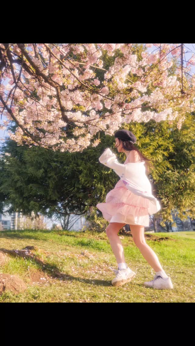 cherry blossom shoot 🌸🪽✨️💕💀🩸🫶🌸 by the way have you checked out our kickstarter for the crane rider's tale, a mystery game inspired by chinese folktales and zero escape with five endings from the creator of butterfly soup?!
(link in bio)
📸 by @commacomrade ✨️, photo companion is @ehjaredj 🌸
(not affiliated with the game or my promotional efforts, just friends!!)
