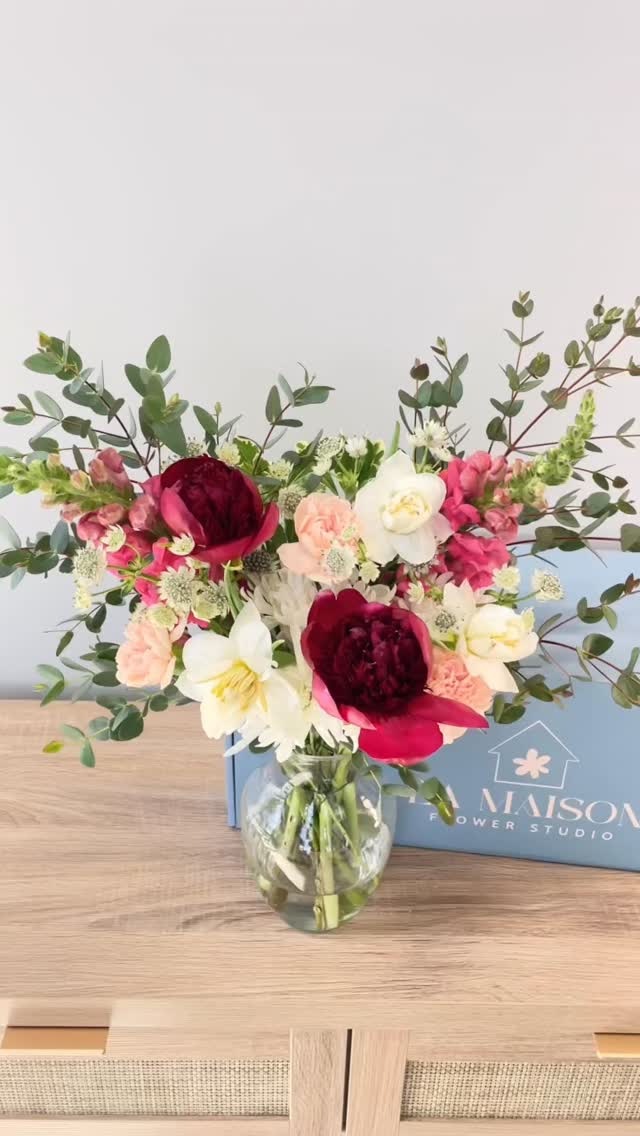 Meet our NEW arrangement for May, “Dear My Queen.”
Created for Mother’s Day, this piece honors her love, strength, and quiet devotion.
Featuring vibrant peonies paired with a refined selection of seasonal blooms, including tulips, snapdragons, and delicate fillers, each stem is thoughtfully chosen to create a composition that feels rich, graceful, and full of life.
A beautiful way to express deep love and gratitude, for Mother’s Day or any meaningful moment throughout May.
Available for delivery May 8 & 9.
(May 10 will be closed)
Enjoy Free Delivery Service in Calgary cities and $5 for Red Deer & Edmonton.
#LaMaisonFlowerStudio #MothersDayFlowers #YYCFlowers#FlowerDelivery#mothersdaygift