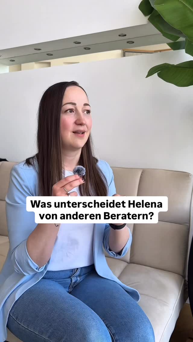 It’s Feedback Friday! 😍
Frau @evoped_helena_blech, ich liebe die Zusammenarbeit mit Ihnen!
Mal ganz ehrlich: Es ist so fucking schön, euer Unternehmen so zu behandeln, als wäre es mein eigenes, und euch dabei zu begleiten. Euch wachsen und gewinnen zu sehen und euch in herausfordernden Zeiten eine echte Stütze zu sein! Das bedeutet mir wirklich die Welt.
Danke für euer Vertrauen!
Helena, ich liebe es, wie du umsetzt. Ich liebe es, dass du einfach machst, losgehst und unerschütterlich an dich glaubst.
Und vor allem liebe ich es, wie du Menschen hilfst. Dass du Frauen und vor allem Kindern eine so große Hilfe bist, das ist so ein wertvoller Herzensbeitrag! Ich bin dankbar, dass ich dich dabei unterstützen darf. Das bedeutet mir unglaublich viel.
Mach genauso weiter, ich bin sehr, sehr stolz auf dich! 👏😍