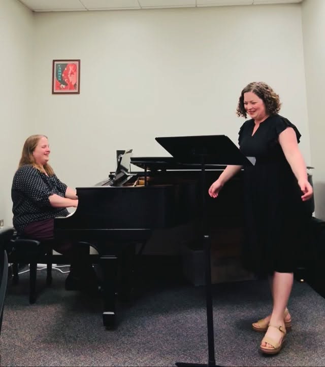 Commencement was great, but BEFORE that, I got to work with @drvoelker one last time before they head to Arkansas for the summer.
I don’t think I have ever grown so much, both technically and artistically, in a single year as I have since I arrived in Athens and started teaching at the Hugh Hodgson School of Music - not even when I was a student myself! I feel like I’ve spent most of the year in what @djacobbara so eloquently discussed in his graduation speech yesterday - the awkward, frustrating, and uncomfortable Learning Space. Add to that Brené Brown’s concept of the FFT (F***ing First Time) and baby, you got a stew (of learning) goin’.
When I interviewed at HHSOM last March, I had a feeling that this would be a place where I could both spread out and dig in as a teaching artist. I’m so glad to have been right. Thank you to all of my colleagues and students, and to the amazing staff who support us, for the “room of one’s own” and the opportunity to continue to do what I love to do.
(Also, everybody should have a trusted friend and colleague who has the patience to help you work through the stuff you’ve always been afraid to sing. Thank you, Andrew!)
#Violetta #FirstYear #Practice #AndOhIWantToGrow