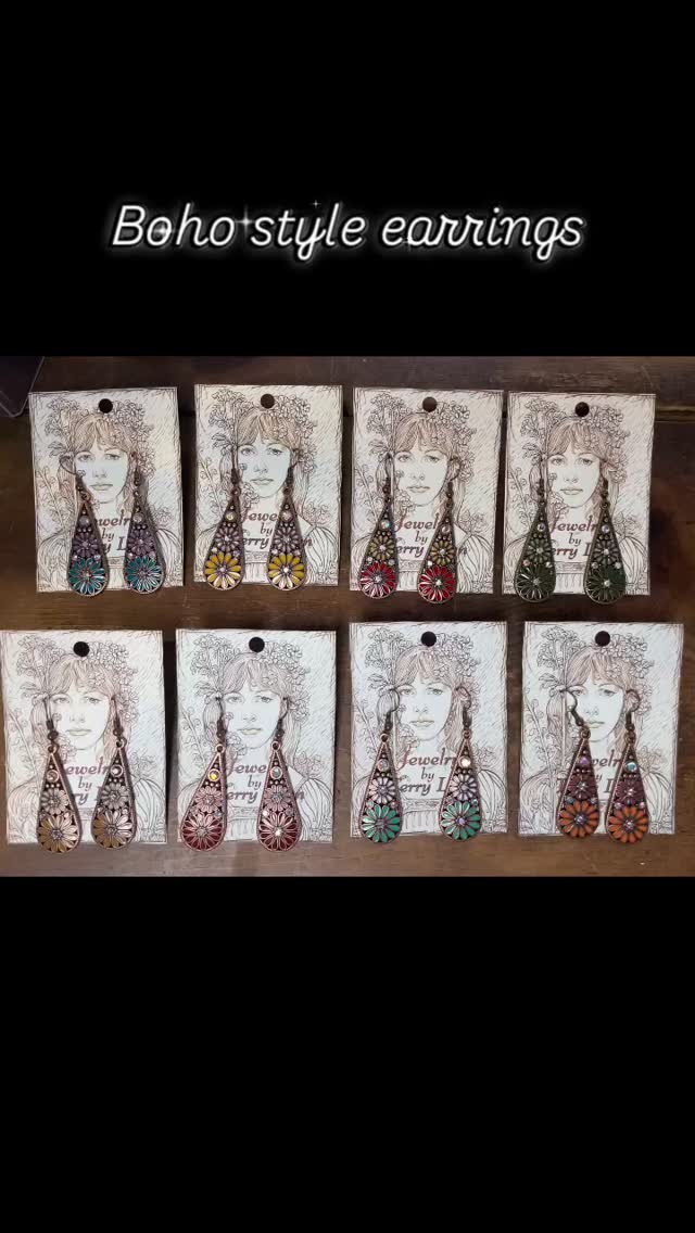 Lovely Boho style earrings for Mom♥️ #earrings #handmadejewelry #mothersday #giftideas #shopsmallbusiness
