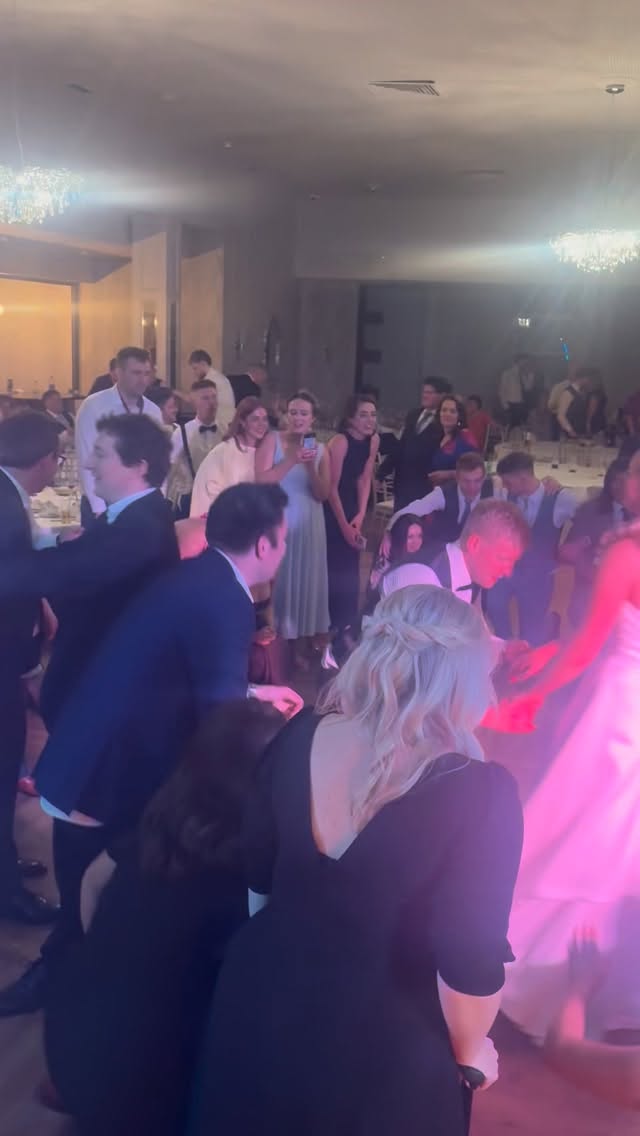 When the crowd understand the assignment and you capture it on all sides 📸
We spent last night in the Wild West at the beautiful @mulrannyparkhotel celebrating Kate and Aodhan. A full floor from start to finish is always what we aim for, and wow did this crowd deliver! 🔥 A pleasure as always to be part of such special days for our gorgeous clients 🤍
#irishweddingband #weddingbandireland #irishwedding #weddingband #weddingbandsireland