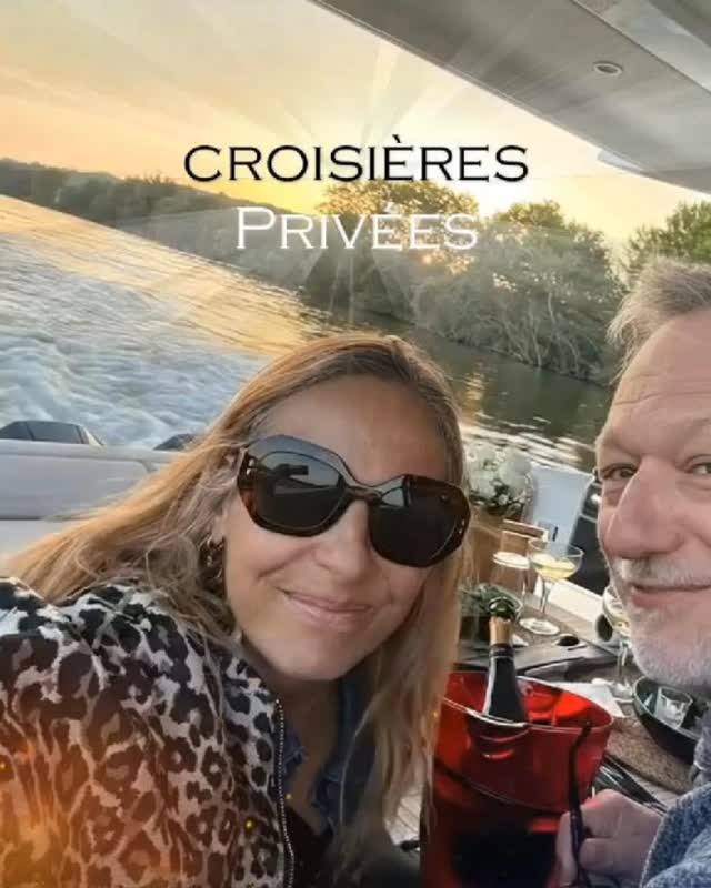 Évadez-vous pour une expérience inoubliable sur l'eau !
Vivez l'expérience comme nos ambassadeurs Anne et Pierre lors de leur croisière dînatoire "Sunset" au départ de Triel-sur-Seine.
Laissez-vous séduire par l'art de vivre à la française :
• Vue imprenable : Admirez le coucher de soleil depuis le pont avant.
• Gastronomie : Savourez un menu gourmand avec champagne, fruits frais et produits locaux.
• Confort Premium : Installez-vous dans le salon luxueux de notre Greenline Yacht.
• Sérénité : Une navigation douce pour une déconnexion totale.
________________________________________
Prêt à créer vos propres souvenirs ?
Que ce soit pour un anniversaire, une demande particulière ou simplement le plaisir d'être ensemble, nos croisières privées transforment chaque instant en moment magique.
Réservez votre évasion : Lien en bio.
#croisiereprivee #trielsurseine #Sunset #expérience #artdevivre