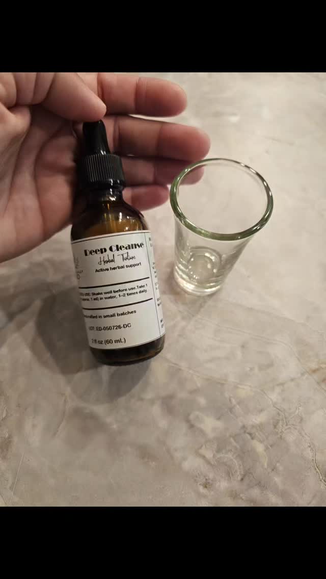 A little real-life wellness moment from me at 6am
No perfect lighting.
No perfect house.
No makeup.
No fancy Instagram production
Just me, half asleep, staying consistent with my own routine too
I wanted to show a simple way to take the tinctures — especially the Deep Cleanse blend since it’s definitely more concentrated and herbal-forward
Personally, I prefer adding it to a little water instead of taking it straight
And honestly… that’s what I want this space to be:
real people,
real routines,
real progress.
Not perfection.
Not pressure.
Just small intentional habits that support us little by little
— Essentially Dio