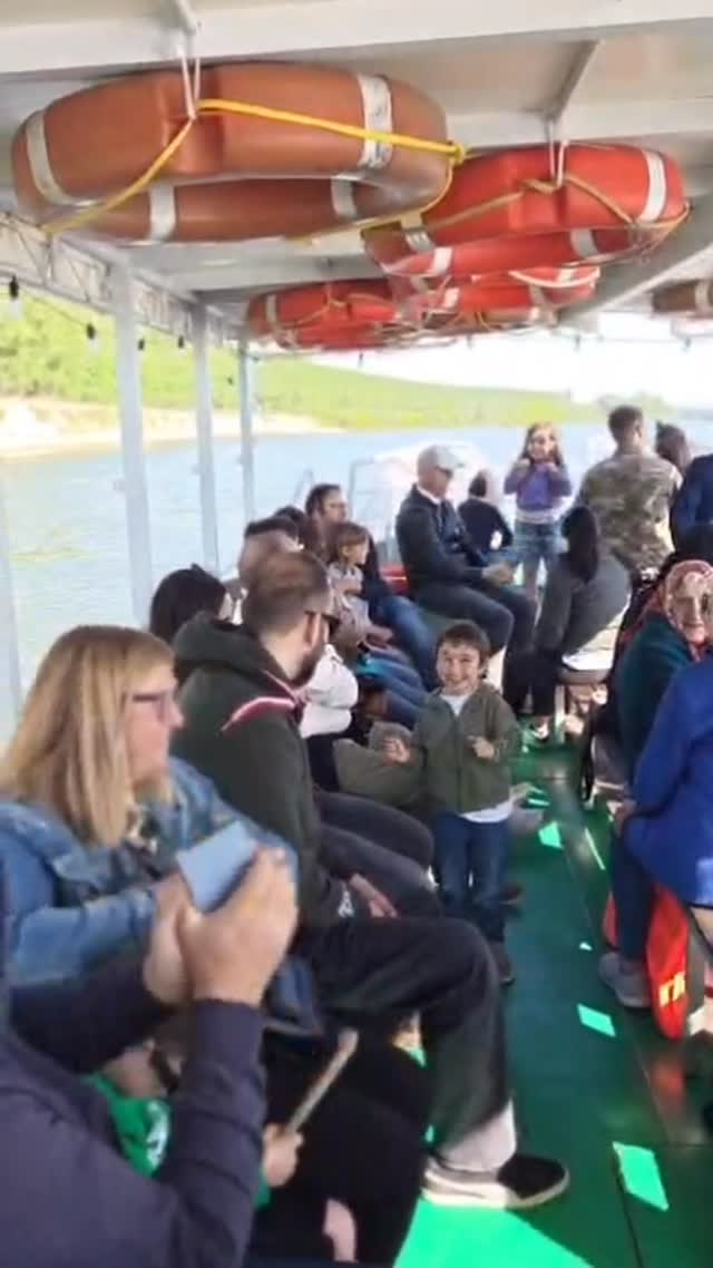 Con la nostra flotta, gruppi grandi o piccoli di tutte le età… il divertimento è sempre assicurato 🥳 ⛴️🚤💦
𝘄𝘄𝘄.𝗻𝗮𝘃𝗶𝗴𝗮𝗿𝗲𝗳𝗶𝘂𝗺𝗲𝗽𝗼.𝗶𝘁
#navigarefiumepo #GitaInBarca #GitaSulPo #EsperienzeUniche
