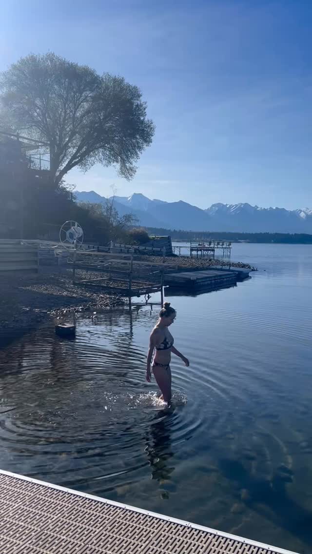 26 Days till Retreat Day “Nourished in Nature” 🏔️🌸☀️ We have two spots left to deeply reset Body, Mind & Spirit with Morning Yoga🧘♀️ Soundbaths, Guided Meditations, Canyon hike, Wood fired 🔥 hot tubs and of course an optional cold dip in beautiful Lake Windermere 💛🌊