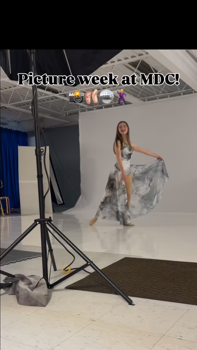 Picture Days are in full swing at MDC! Don’t forget to bring your costume, tights, shoes and makeup! Make sure you check out recital hub for our picture day schedule! #masondancecenter #dancelife #pictureweek #fyp #socute