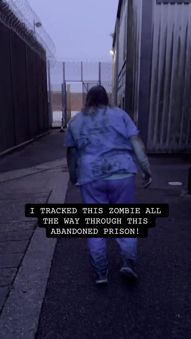 IT NEVER REALISED I WAS BEHIND IT! Follow for part 2! 👀
#zombie #zombieapocalypse #residentevil #urbanexplorer