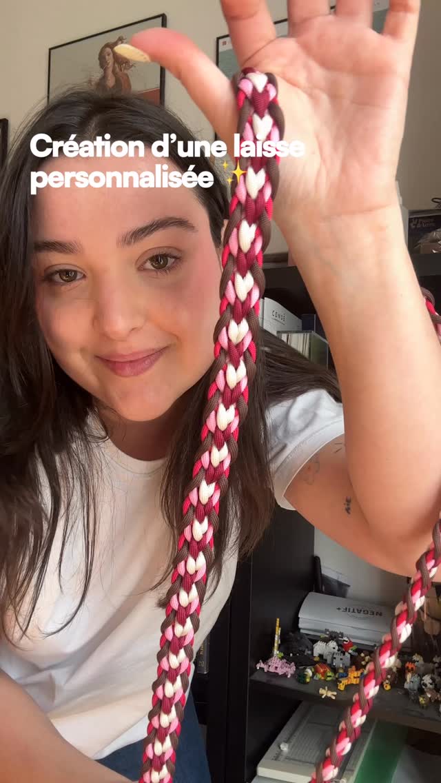 ✨ Création de la laisse personnalisée
Inspirée de la “Cherry Riot” avec des tons rose et rouge ❤️
Chaque laisse est réalisée à la main avec soin, pour créer une pièce unique qui vous ressemble ✨
Le site ouvre lundi 👀
J’ai trop hâte de créer vos futures commandes 🤍