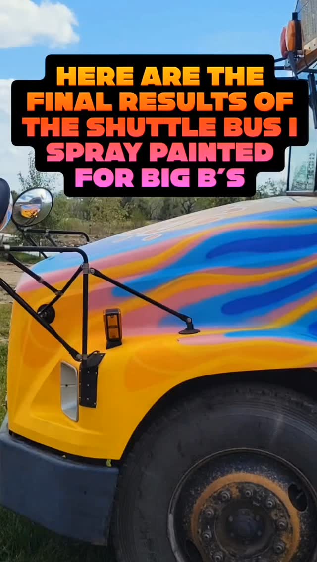 Check out the new free shuttle bus at Big B's Delicious Orchards painted by local artist @kozmic.oj
This is the bus we use to shuttle guests on Friday Nights from downtown to the Orchard when they've had too much juice to drink! 😋
What a colorful creation and design representing the North Fork Valley!
Come catch a ride this summer, but dont forget your bottle of juice for the ride! 🧃