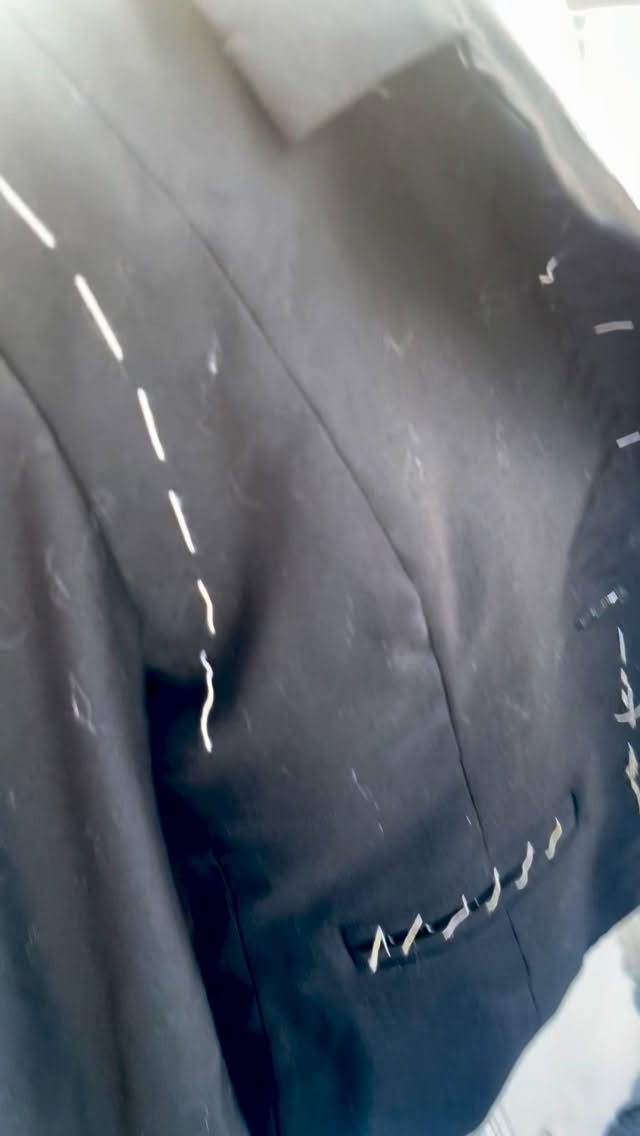 ✨ Make Your Own Tailored Jacket ✨
Ready to level up your sewing? Join our 5-week Jacket Making Workshop and create a beautifully fitted jacket—made just for you.
🧵 Small group (only 6 spaces)
🗓 Fridays in October 2026
📍 Horbury studio (free parking)
✨ £425 — secure your place with a £100 deposit & spread the cost
All tools and specialist materials included—just bring your chosen fabric to make it your own.
Taught by Katie & Sam in a relaxed, supportive setting.
Book now – this course only runs twice a year!