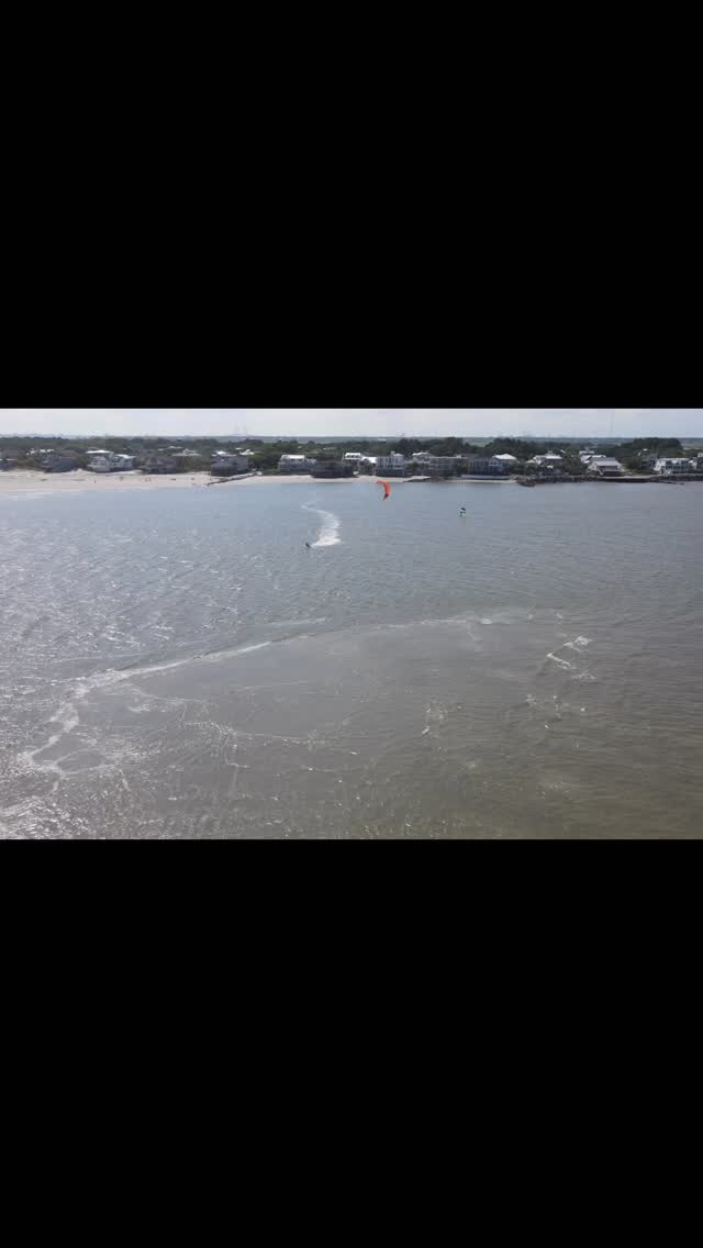 Island kiteboarding dreaming
CharlestonOceanAthletes.com
The People and Sessions Defining the Local Scene
SURF | WIND | PADDLE | FOIL
#charlestonoceanathletes #charleston #kiteboarding