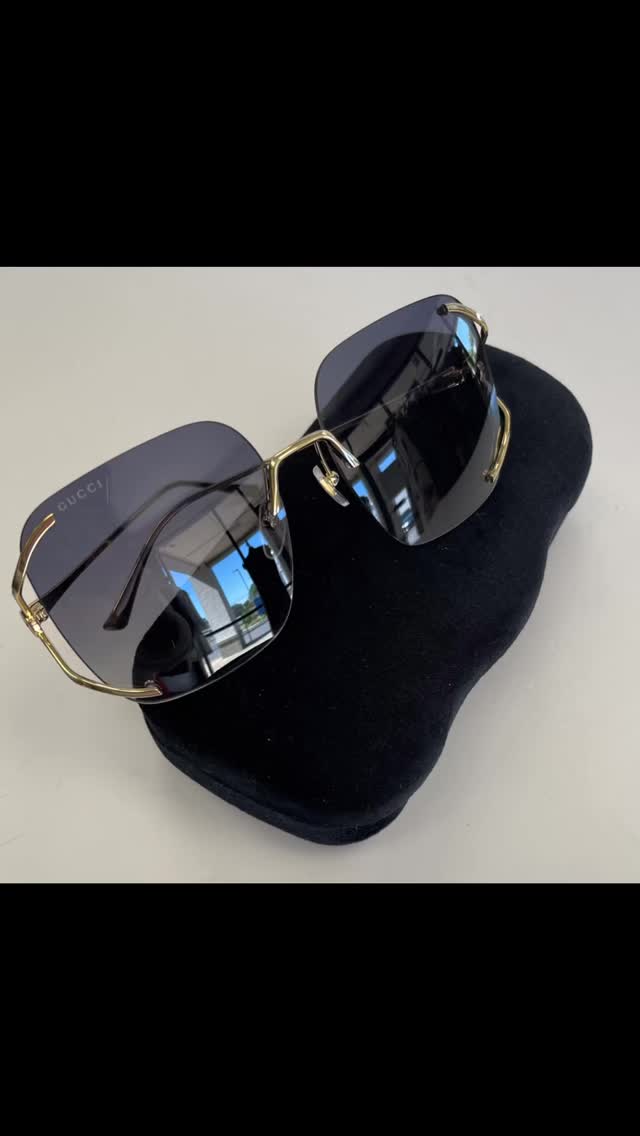 GG Frameless Sunnies😎
👑Price: $325
‼️30 Day Layaway Available‼️
$110 Deposit + $10 Fee
👑HIS & 👑Her Luxury Consignment Boutique is a resale boutique and is not affiliated, associated, or endorsed by any of the brands posted and are being sold under the Nominative Fair Use Act which states selling authentic branded items is not considered trademark infringement. All brands are preowned and 100% authentic.
OPEN Tuesday thru Saturday
10a - 4p
875 West Poplar Ave
Shops of Collierville
STORE: 901-861-0056
TEXT: 901-356-3655
www.hisandherconsignment.com
#hisher
#hisherconsignment
#consignment
#FYP