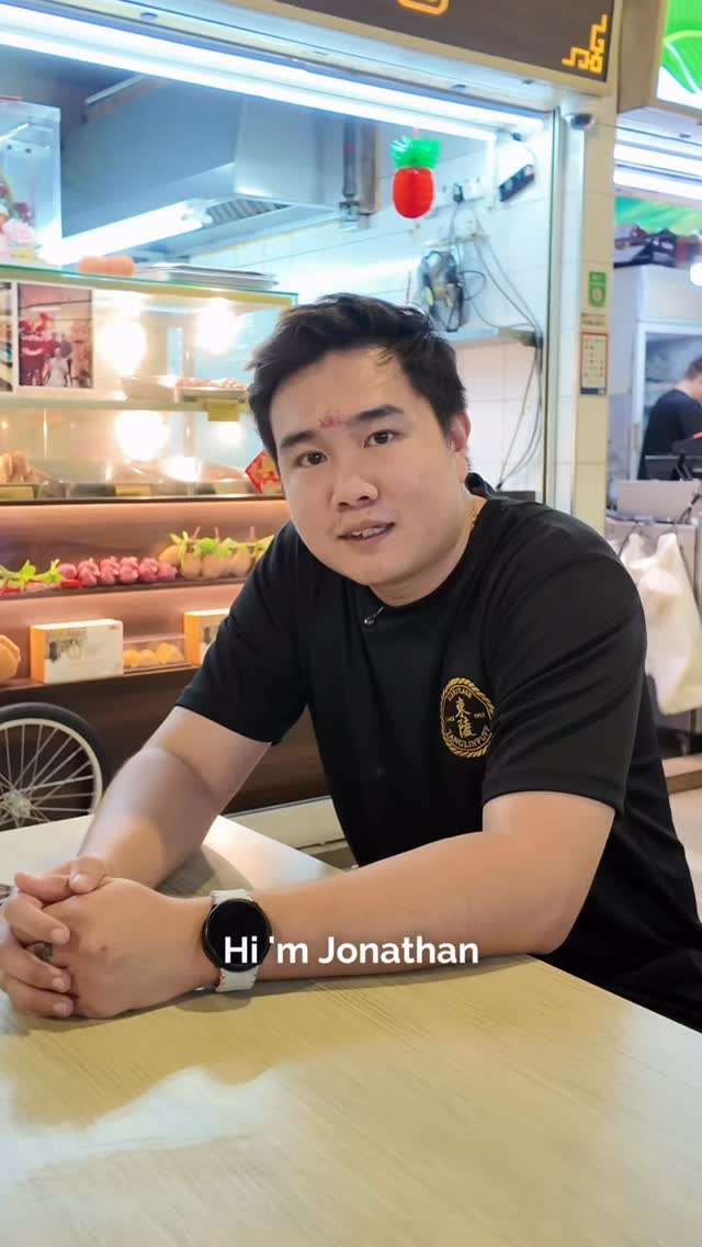 For third-generation owner Jonathan Ng, family has always come first. Guided by his grandfather’s wishes, he continues the legacy with heart and ambition, crafting every puff with pride and love, and preserving the flavours and traditions started in 1952!
