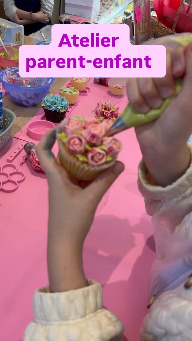 Atelier parent - enfant 💐🧁
Prochain atelier adulte: Masterclass bouquet fleurs deluxes dimanche 7 juin à 9h , inscriptions sur le site web ou en mp ou en boutique ! Demandez nous la fiche d’info avec tous les détails
#angiescupcakes77 #ateliercupcakes #cupcakesfleurs #masterclasscupcakes #lagnysurmarne @lagnycommerces