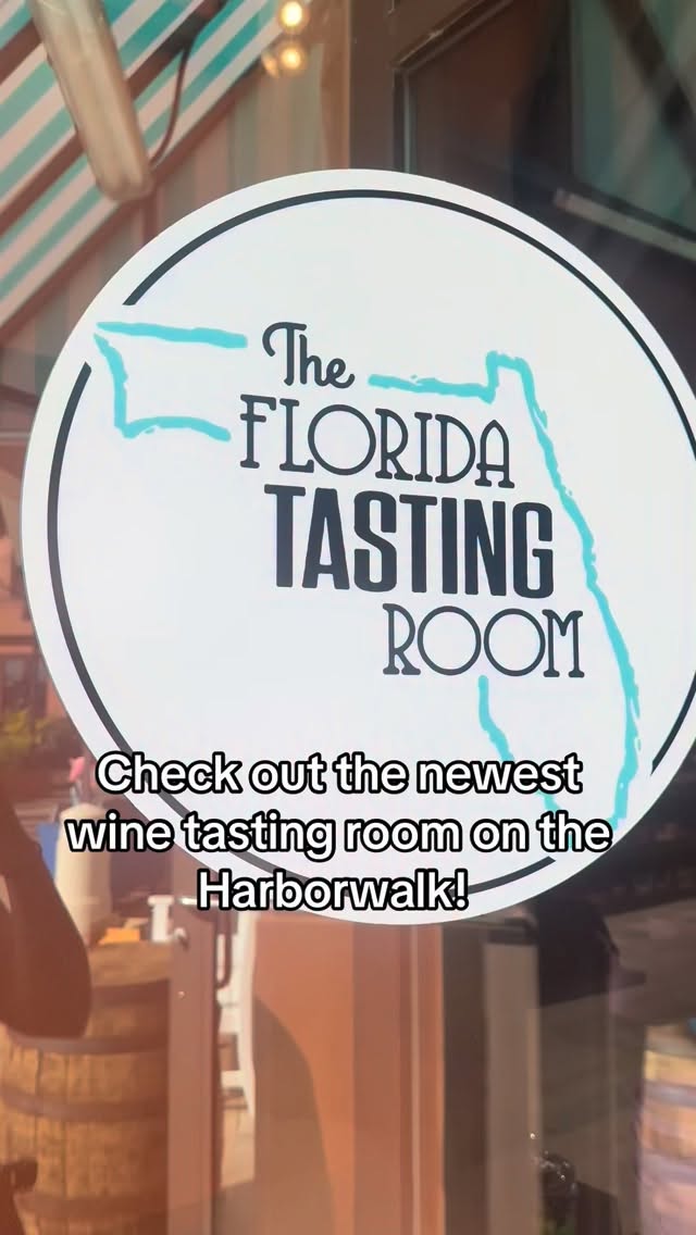 A new spot on the Harborwalk just opened up, perfect for getting a drink to go or try some new local wine blends! @captwendirealtor and I tried a few, and had a great time! 🍷