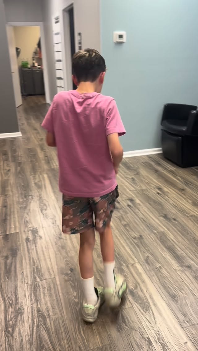 He’s got the moves & some fresh highlights 😃
#hairtok #highlights #boyscut #hairstyle