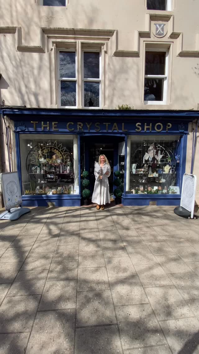 The sun is shining and we have so much new stuff for you to come and check out ✨🌞🌟
.
.
.
#crystalshopuk #standrews #crystalmagic