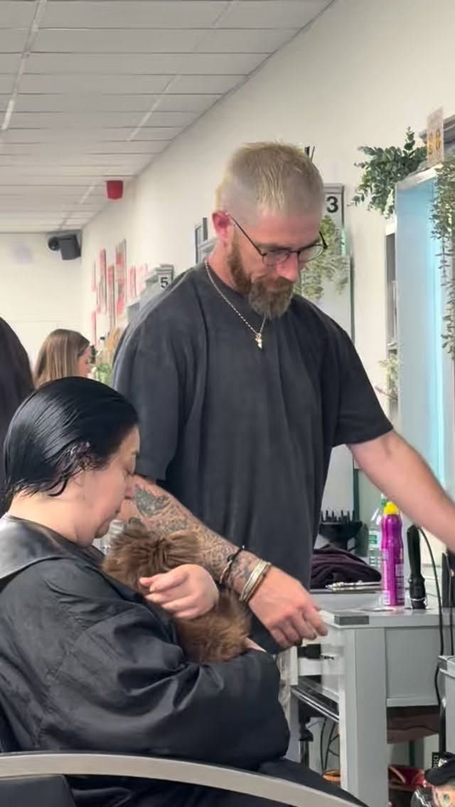 Episode 1🎬
A rare glimpse into the natural habitat of The Hair House on a Saturday…
