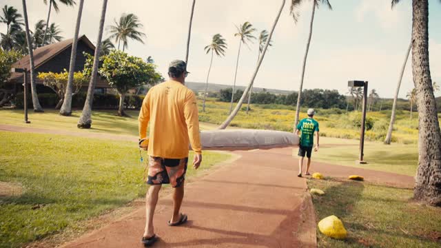 Full circle 🌊
Pat Dolan @pattyds808 was once a 16-year-old crossing the Kaiwi Channel with Kai Bartlett.�Now, he’s passing that same opportunity to Nathan Grocholski Jr.. @nathan_kealii
One month after Kai’s passing, this Molokaʻi Relay meant more than a race.
�It’s legacy. It’s mentorship. It’s carrying it forward.
@haydenramler full video on our YouTube channel - https://www.youtube.com/@kaiwaa
Link in bio as well
#kaiwaacanoes #MolokaiRelay #Legacy #Mentorship #aresoc1