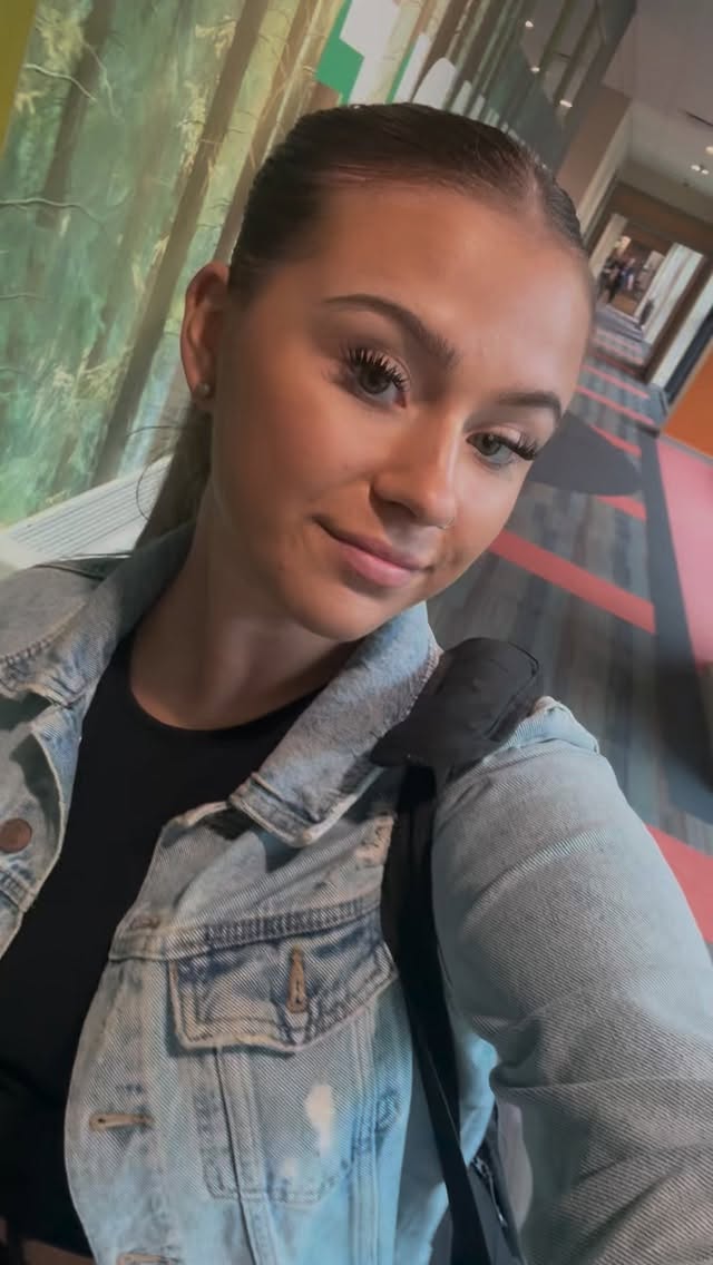 When I’m not in the salon at The Hair House, you’ll usually find me at college ✂️📚
A little glimpse into where I spend my days learning, creating, and building my confidence as I work towards becoming a hairdresser. Every week I’m picking up new techniques, challenging myself creatively, and learning more about the industry I love so much 🖤
It’s definitely not always easy balancing salon life and college, but I’m loving every second of the journey and I’m so excited for what’s to come.
#modernapprenticeship #onthejobtraining #behindthechair