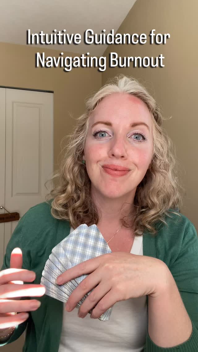 Flourish begins May 20th! For those who are ready to feel better in and out of work!
As always, this is guidance for the collective so take what resonates and leave the rest! âïž
#intuitiveguidance #healing #burnout