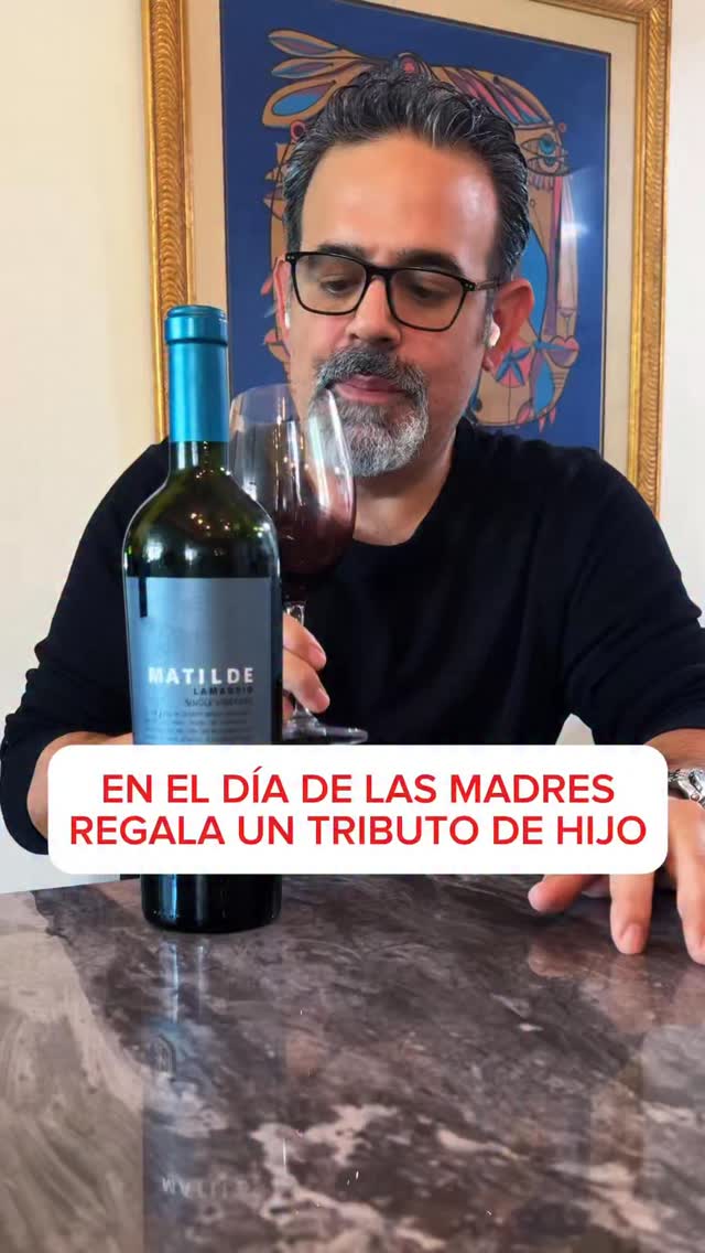 ❤️Un tributo de un hijo agradecido: Matilde de @lamadridwines🇦🇷
Una belleza de #malbec de Mendoza de una viña muy vieja. Delicioso ahora y espectacular con el paso del tiempo. ¡Salud y dale share!
#vinotinto #vinoargentino #díadelamadre