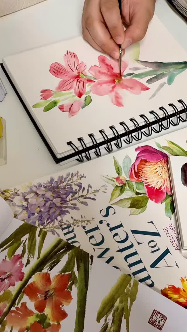 🌸 Jolie aquarelle d’une orchidée chinoise réalisée rapidement par Raquel, mêlant l’élégance du style traditionnel chinois à la délicatesse de l’aquarelle anglaise, avec une palette Sennelier. Une belle exploration de la spontanéité du geste et de la transparence des couleurs. 🎨✨
#aquarelle #fleursalaquarelle #coursdedessinlausanne #artchinois #peintureflorale