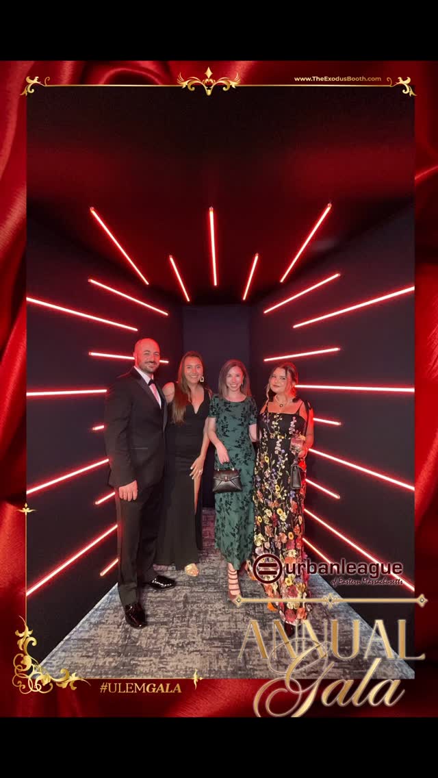 Amazing night celebrating with @ulem105 ♥️
#theexodusbooth #bostonphotobooth #voguebooth #theexodusexperience #boston