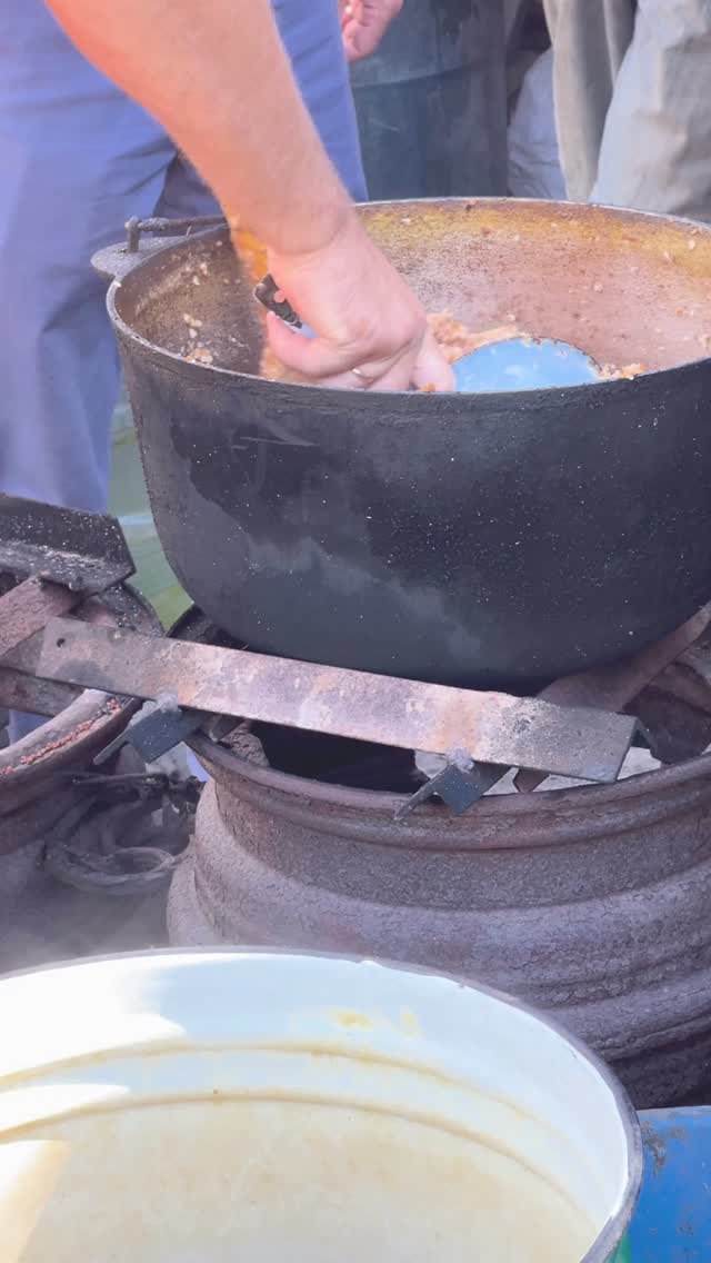 Sometimes hope looks like a meal shared at the right time.
#HumanitarianAid #GlobalMissions #CompassionInAction
#ServeWithLove #NonprofitWork #CommunitySupport
#TogetherWeCan #CareInAction #HopeInAction #MPICares #MissionPartners
