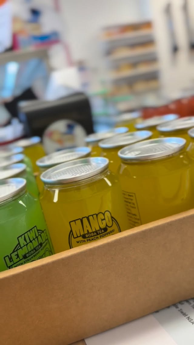 It’s National Boba Day so what better way to celebrate
than a restock of @tapteabar Boba Refreshers at Mimi & Papa’s?!? Y’all come get your favorites! 😍
#nationalbobaday #mimiandpapaspopcorn #smallbusinesssupportingsmallbusiness #bobarefresher