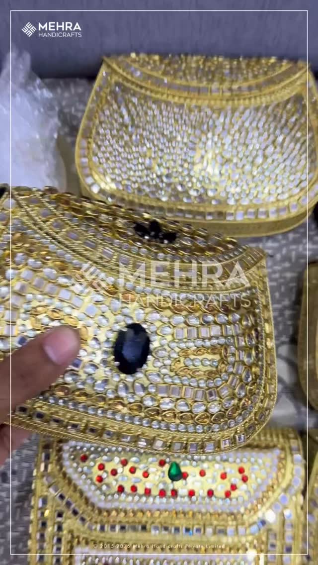 Kundan Clutches ♥️
#kundanclutch #handmade #kundan #clutches #madeinindia