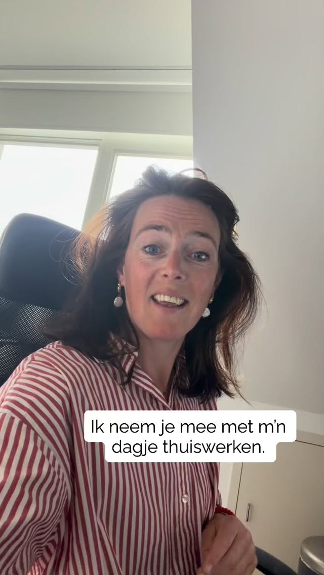 Dagje thuiswerken. Altijd fijn om na een vakantie niet gelijk op locatie te hoeven zijn maar tijd te hebben voor administratie, overleggen, meetings, lessen voorbereiden, materiaal doornemen, etc.
Dat lukte vandaag heel goed en morgen heb ik gewoon nog zo’n dag!