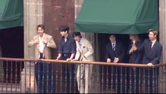 @bts.bighitofficial desde Palacio Nacional toda una locura #bts #kpop #palacionacional @btsmexico_fanbase @btsarmy_mxco #fans #army @bts.bigihtoffcial @bts_y_army_xel_autismo @jimin