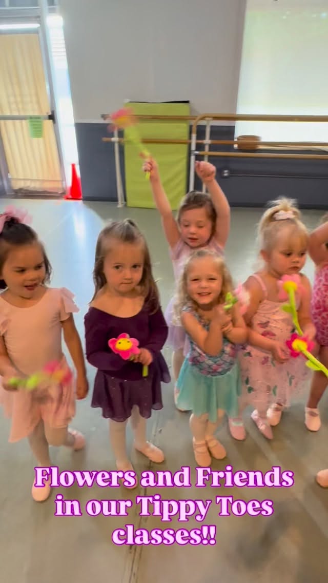 It’s going to be May!! 🌸
Flowers and Friends are blooming in our preschool classes! 🌷
#masondancecenter #tippytoes