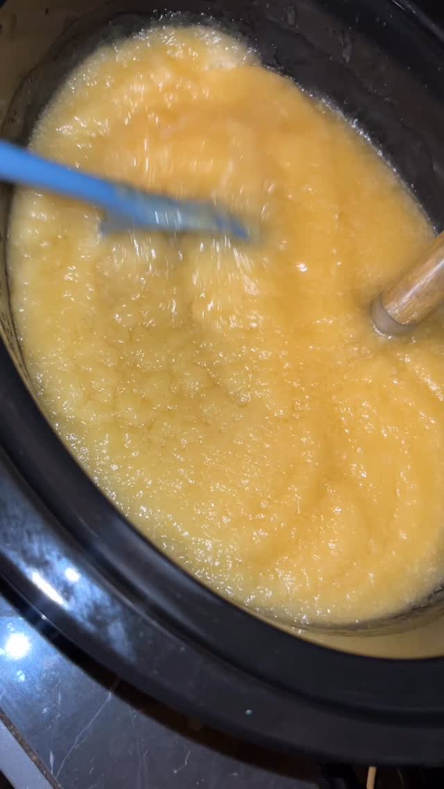 The complete process of making 8 bottles of liquid soap from the very start to bottling and labeling takes about 12 hours. 🥵
Getting the steps down just right to make a soap that is thick like honey has been a real challenge but I think we are finally getting there!
The newest addition is Garden Blossom which pairs lavender, honeysuckle, lilac and holy basil for a great spring/summer soap!
#artisansoap #soapmaking #madewithlove #allnaturalskincare #smallbatch