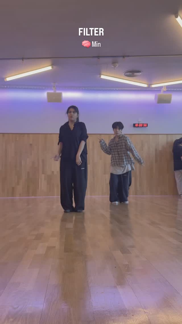 🧠MIN'S CHOREO
SHALL WE LEARN MORE TURNNNNNNNNNN