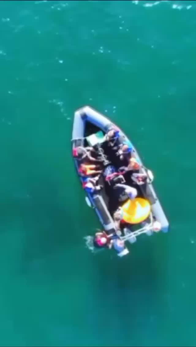 Fancy seeing a different side of Inis Mór?
Check out what @dive_academy has on offer and take a look beneath the surface. It’s a whole other world out there.
Make a proper trip of it: https://f.mtr.cool/ykvsrvrdaw
Stay with us at the Aran Islands Hotel, head out exploring by day and come back to good food, a drink, and a comfortable bed after.