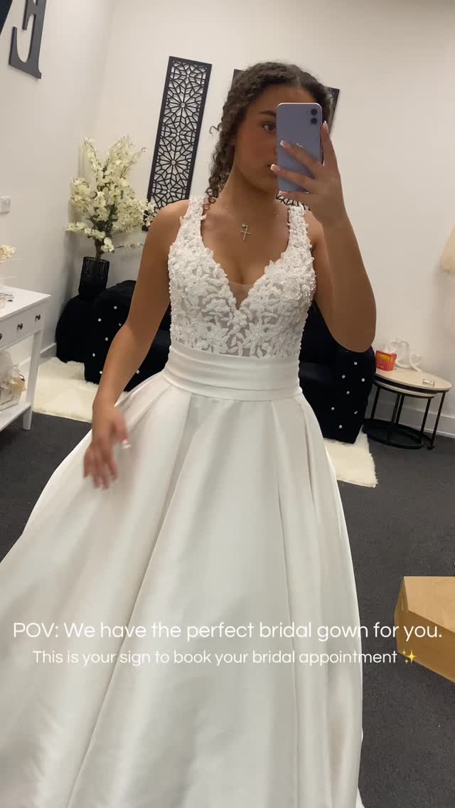 If you’re seeing this… it’s your sign 🤍💍
Time to book your appointment at Eternally Yours Bridal and start finding the dress ✨
Whether you’ve already started looking or have no idea where to begin, we’ve got you. We just want you to feel like the best version of yourself, confident, comfortable, and a little bit obsessed with your dress 🤍
And yes… the Prosecco is waiting 🥂
#bridetobe #weddingdressshopping #sayyestothedress #bridalboutique #ukbride