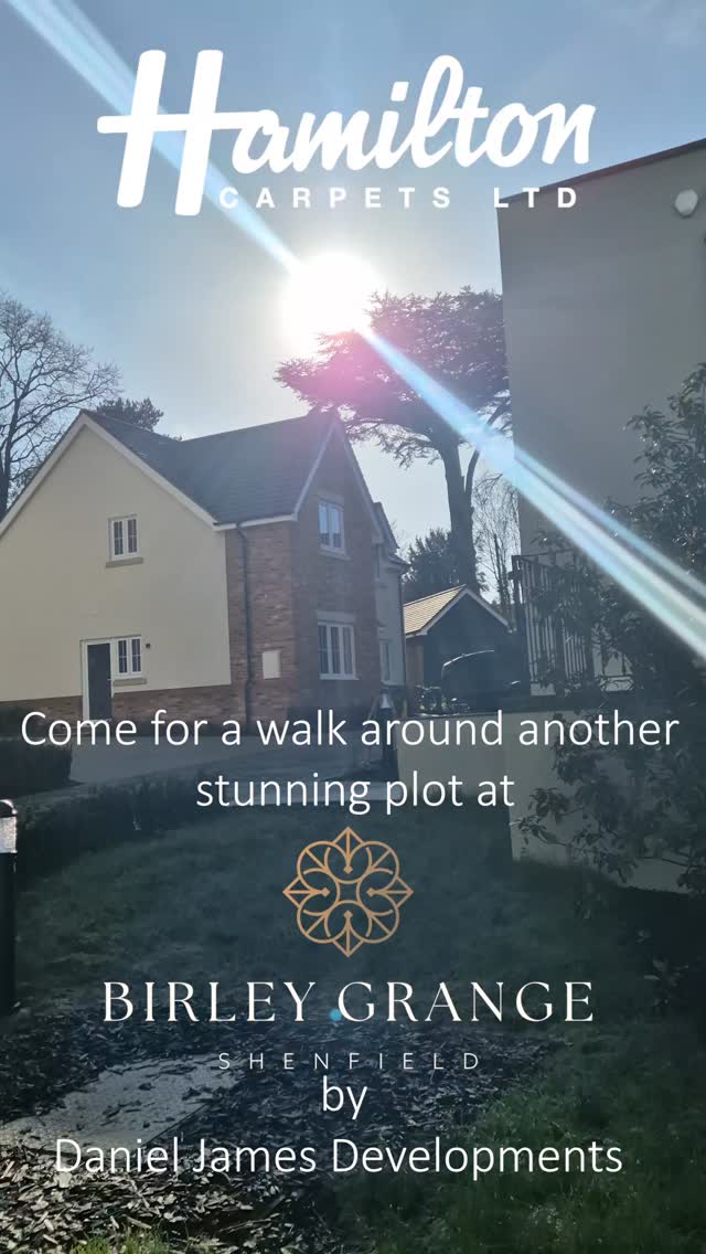 Our team has long standing relationships with bespoke developers on new build housing projects across Essex and London. We just love delivering to the high standards of a @djdevelopmentsltd build. Quality of product (@bramptonchase and @cormarcarpets) and workmanship are paramount - and it shows in the finish of these beautiful houses at Brierley Grange in Essex.
If you love this flooring finish pop us a message or get in touch on 01277 658 011 or info@hamiltoncarpets.co.uk.